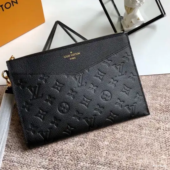 Fake Louis Bags POCHETTE MM MÉLANIE VUITTON LOUIS 0701